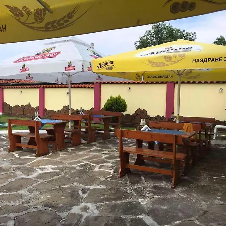 Flamingo Otel 2*